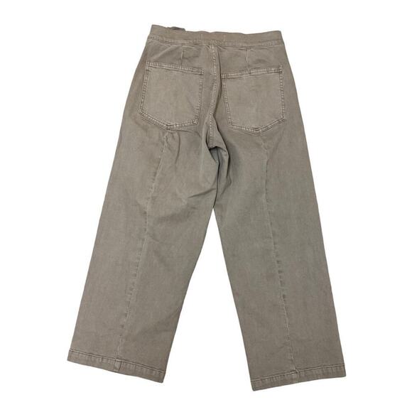 The Petite Emmett Wide-Leg Crop Pant:
Welt Pocket Edition - Picture 2 of 7